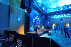 LED-экран-для-визуализации-на-конференции