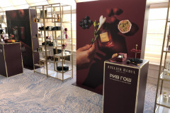 Стэнд-на-презентации-ароматов-Atelier-Rebul