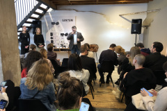 Акустическое-оформление-презентации-в-ресторане-премиум-класса