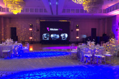 ТВ-экран-в-Континентале