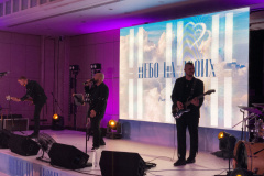 Бэклайн-для-выступления-кавер-группы-на-свадьбе