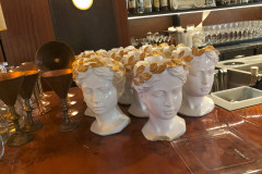 Дизайнерское-решение-в-ресторане