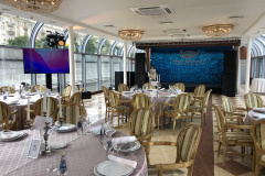 Синхронная-трансляция-звука-между-палубами-на-Ривер-Палас