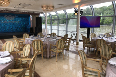 ТВ-экраны-на-Ривер-Палас