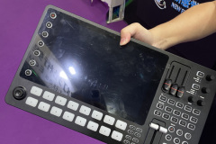 sprolink-videopult-panel-upravleniya-krupnyy-plan