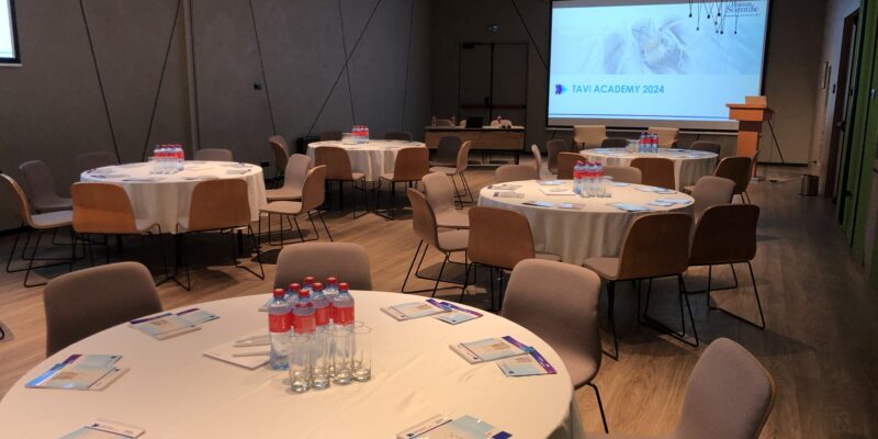 Организация медицинской конференции в AZIMUT Сити Отель Москва с техническим оснащением от Nikolaev Pro