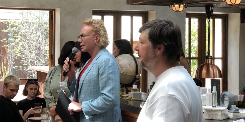 Профессиональные микрофоны для спикеров