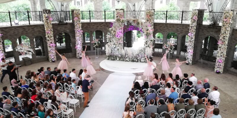 Яркое световое шоу и кристально чистый звук