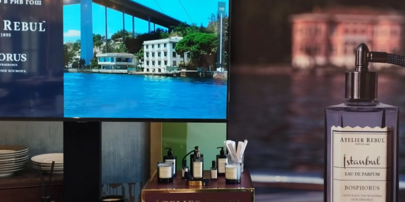 Аренда ТВ экрана для презентации аромата Atelier Rebul в ресторане Erwin